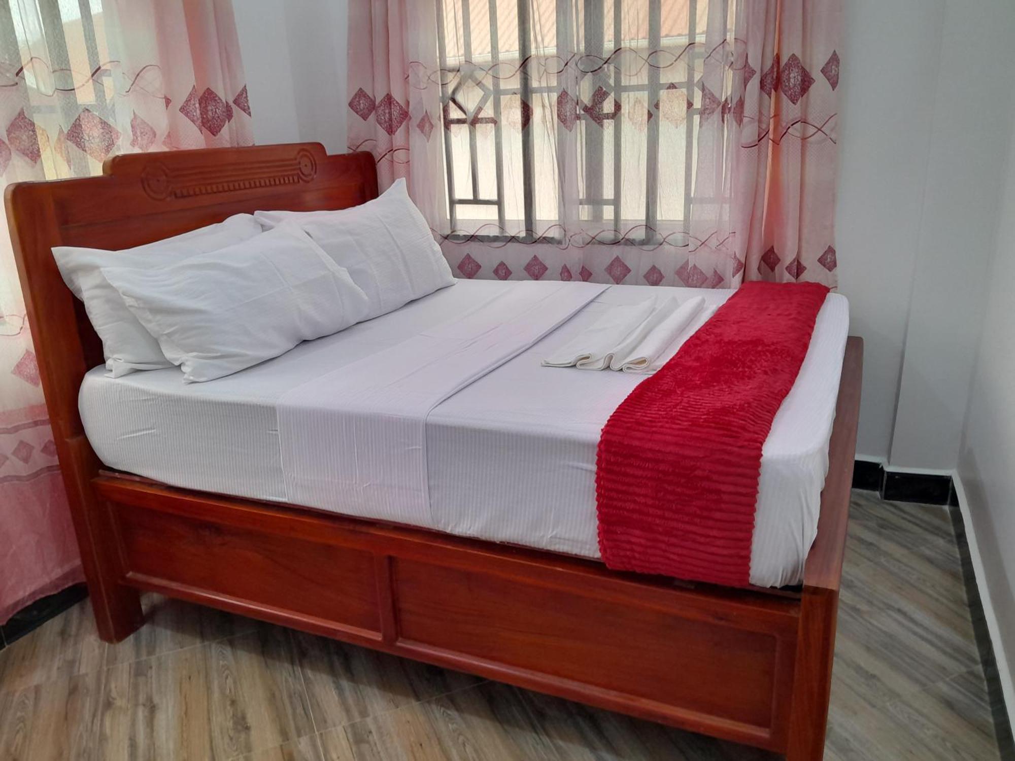 Valley Breeze Hotel Dar es Salaam Buitenkant foto