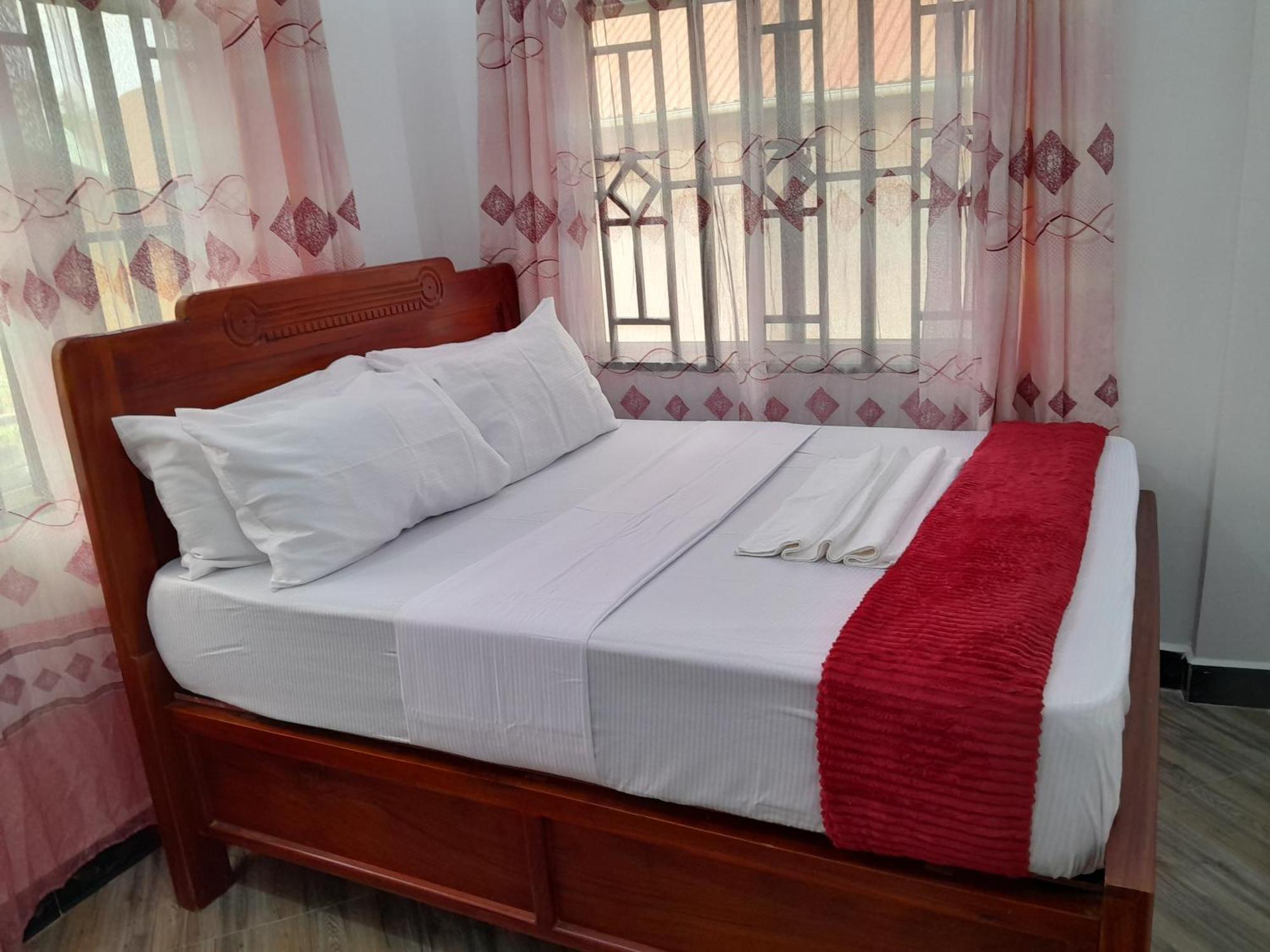 Valley Breeze Hotel Dar es Salaam Buitenkant foto