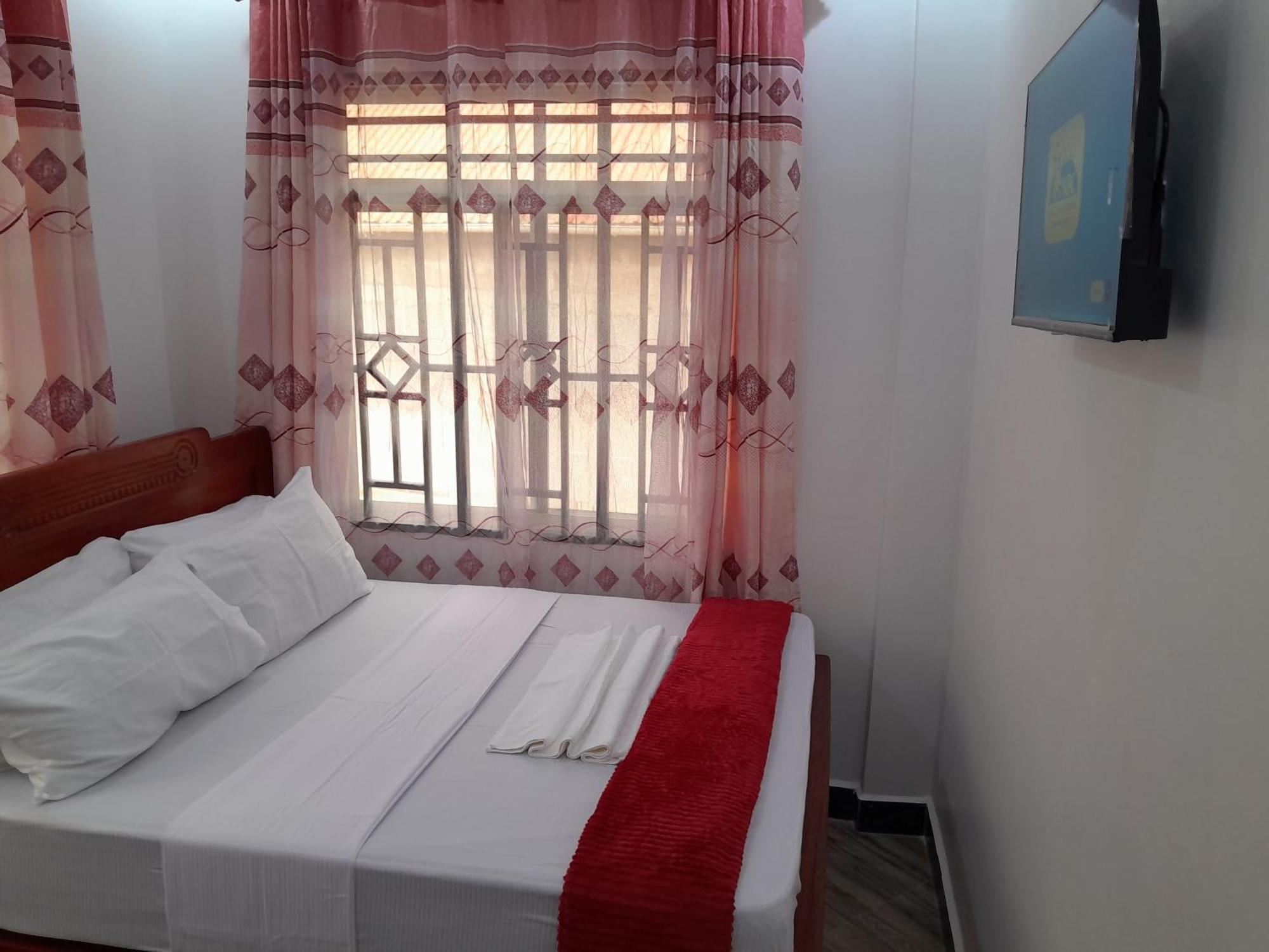 Valley Breeze Hotel Dar es Salaam Buitenkant foto